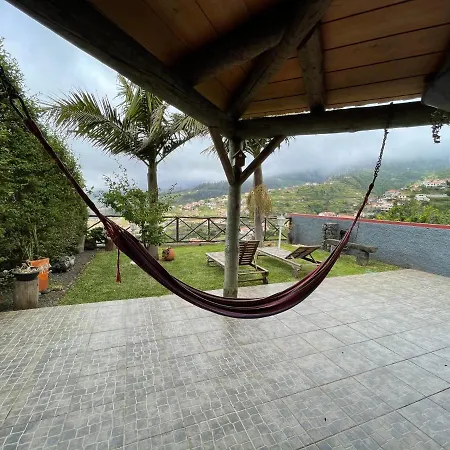 Dom wakacyjny Casa Dos Avos *